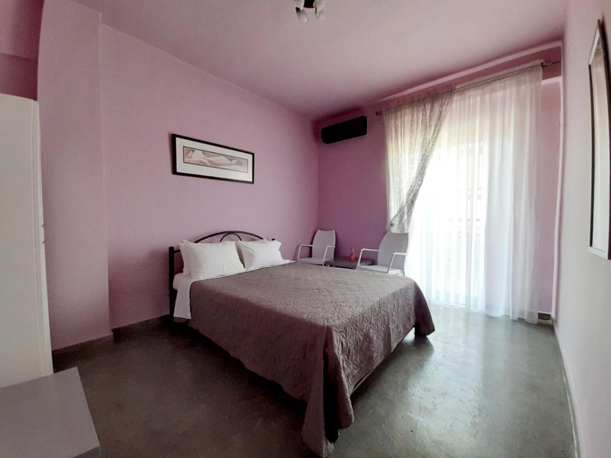Villa California Paralía Dionysíou Eksteriør bilde