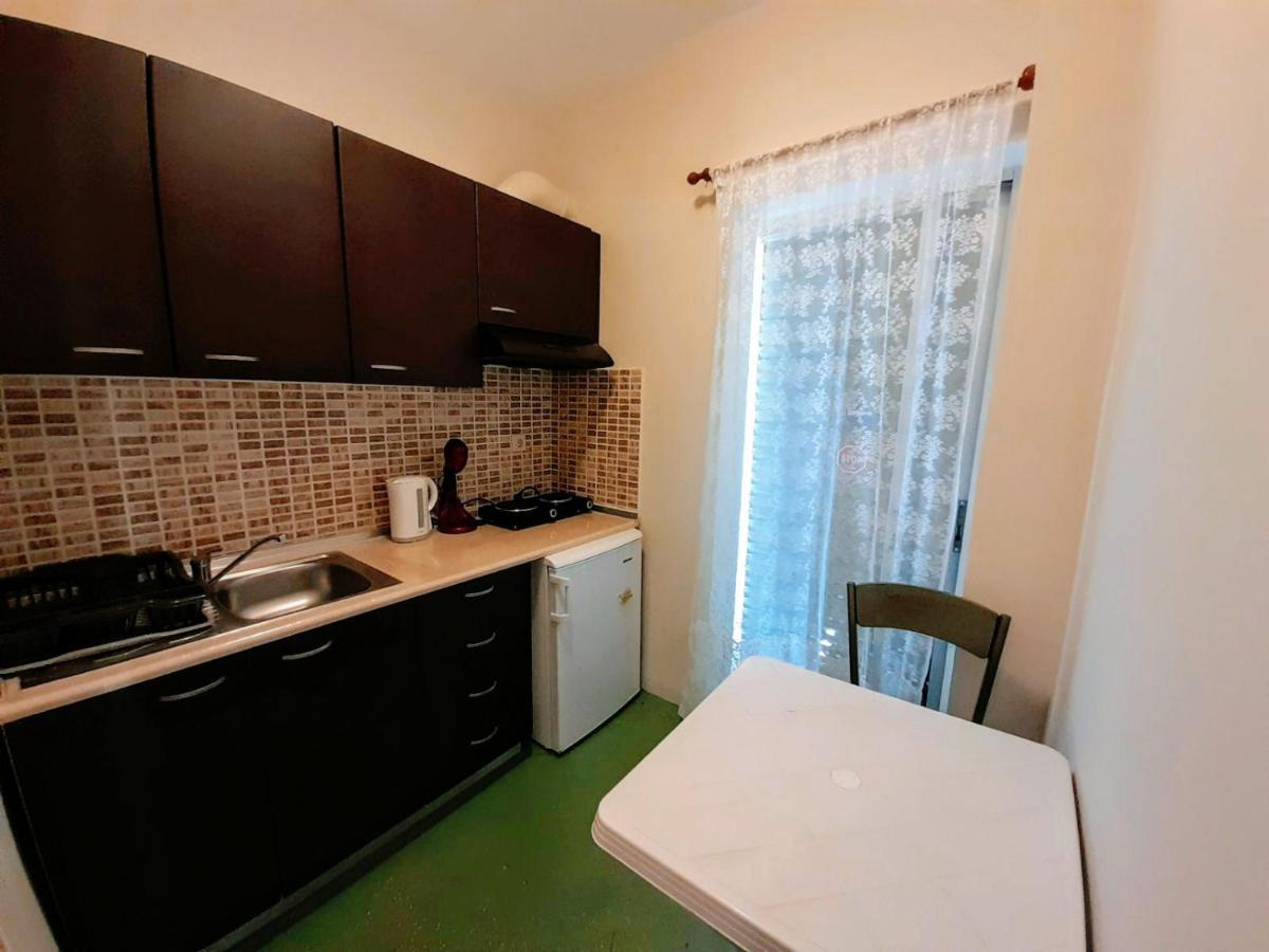 Villa California Paralía Dionysíou Eksteriør bilde